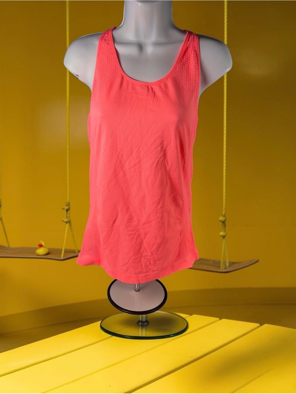 Fabletics Sync Seamless Tank Womens M  Pink Racerback Mesh Workout Top NWT